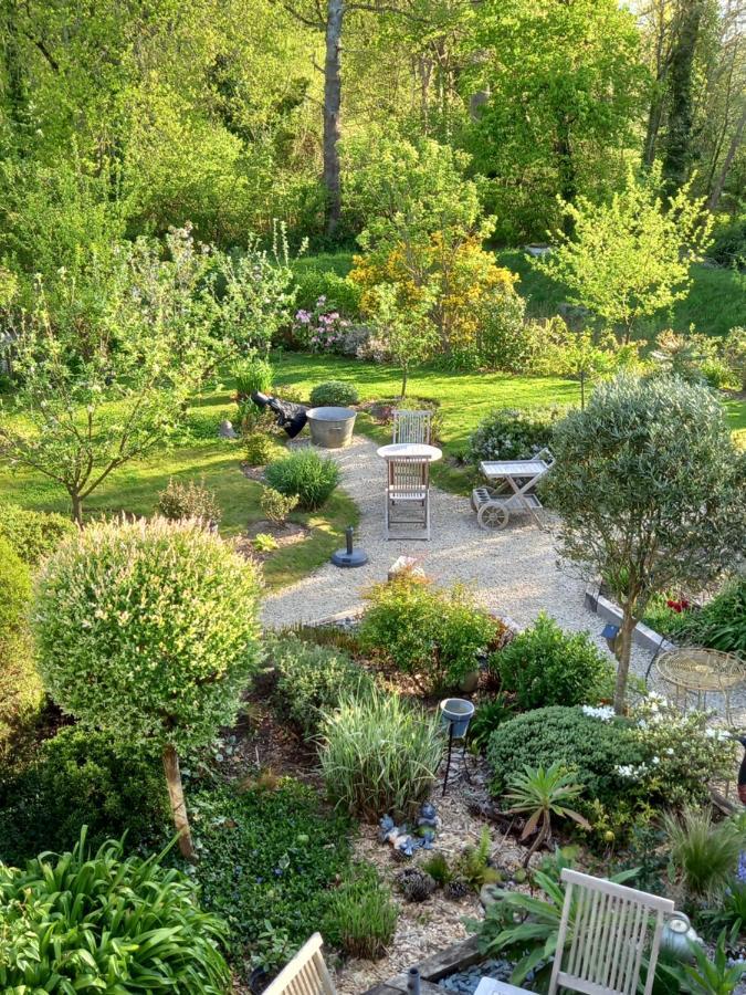 Les Muscaris Bed & Breakfast Le Minihic-sur-Rance Bagian luar foto